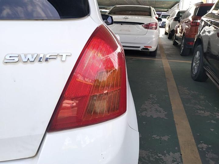 Swift 2014 1.3L MT Standard photo 7