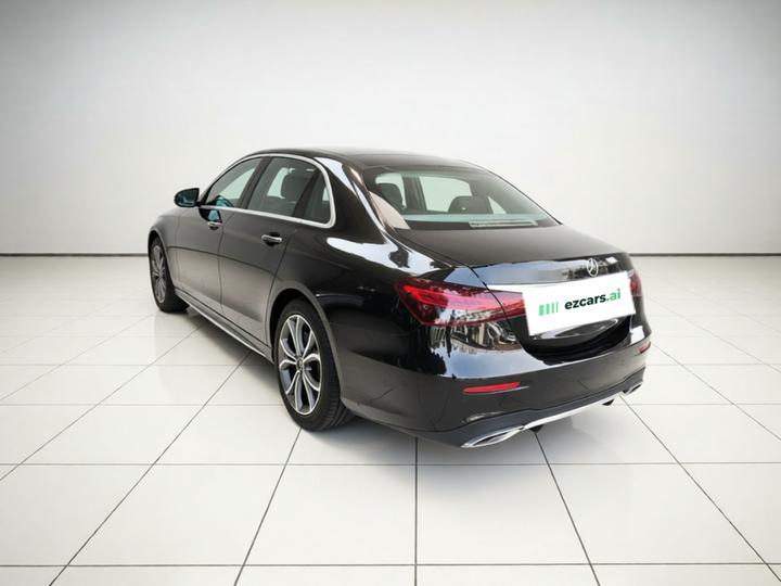 E-Class 2022 Facelift E 300 L Sport Luxury photo 4
