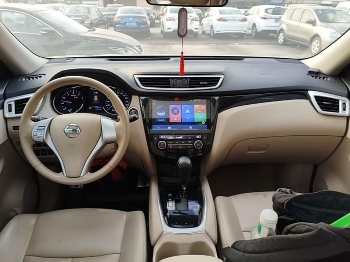 X-Trail 2014 2.0L CVT Comfort 2WD photo 5
