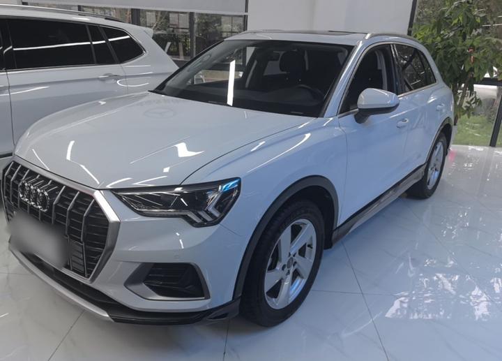 Q3 2019 35 TFSI Progressive