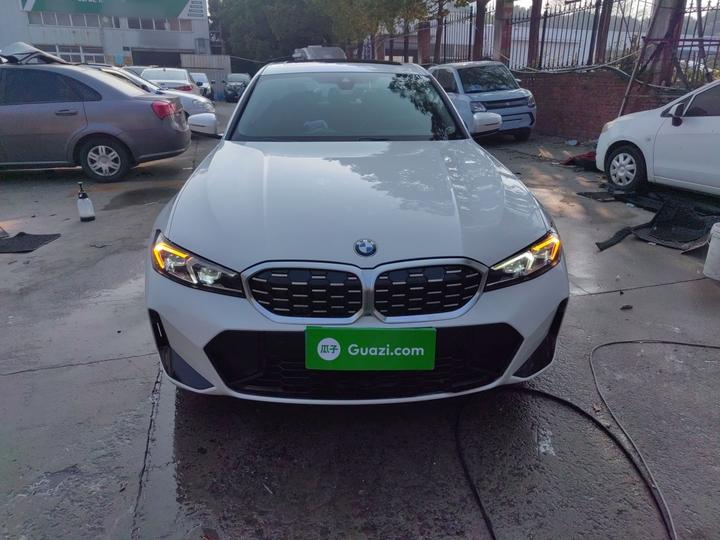 3 Series 2023 325Li M Sport Package photo 2