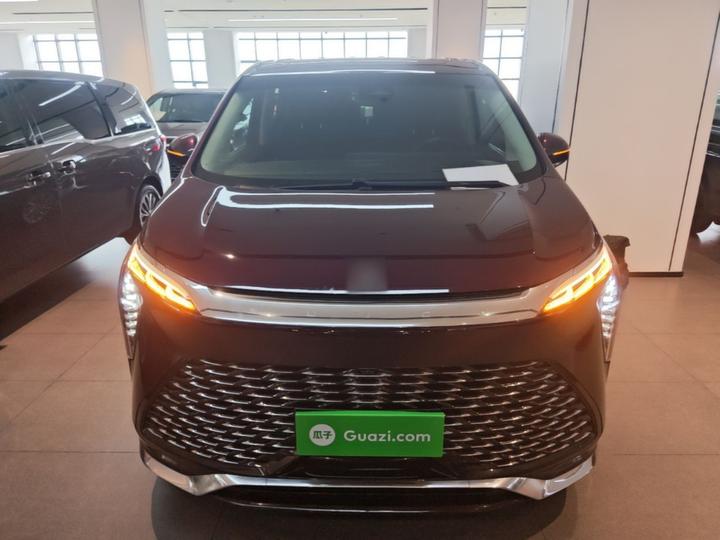 2023 2.0T 6-Seater photo 2