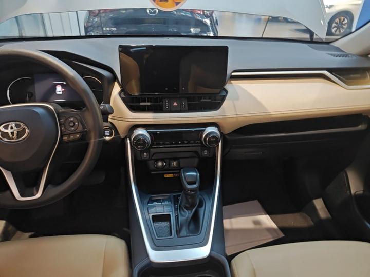 RAV4 2023 2.0L CVT RWD photo 8