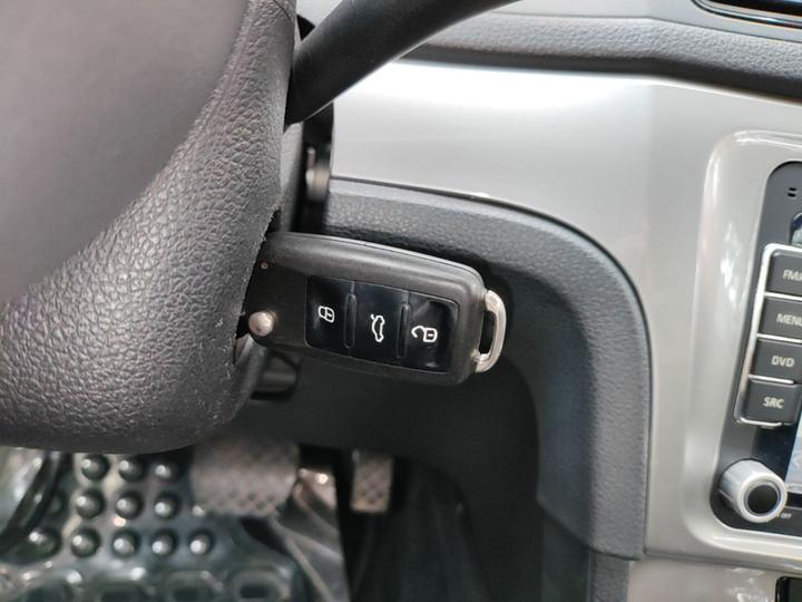 Lavida 2013 Facelift Classic 1.6L AT photo 8