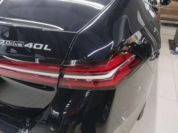 i5 2025 eDrive 40L M Sport Package photo 7