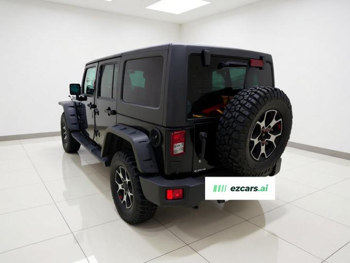 Wrangler 2015 2.8TD Sahara 4-Door photo 4