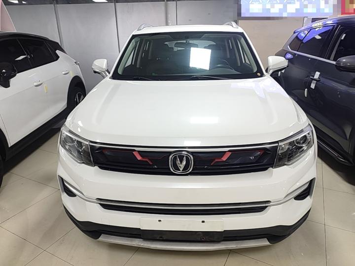 CS35PLUS 2019 1.4T DCT photo 2