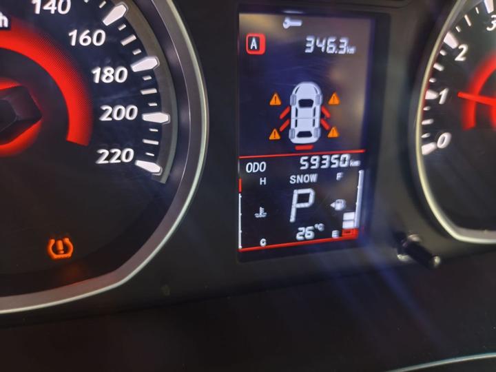 DX3 2018 1.5T CVT Premium photo 2