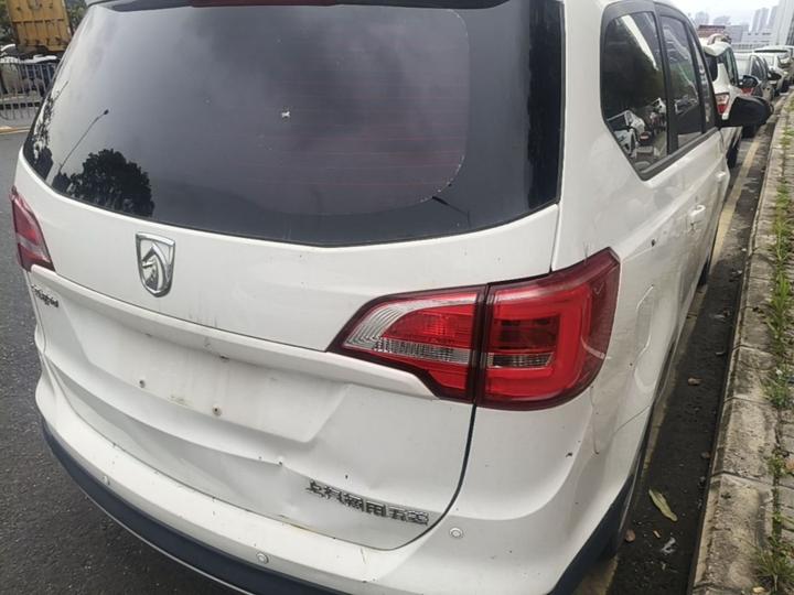 730 2016 1.5L MT Value 7-Seater China V photo 4