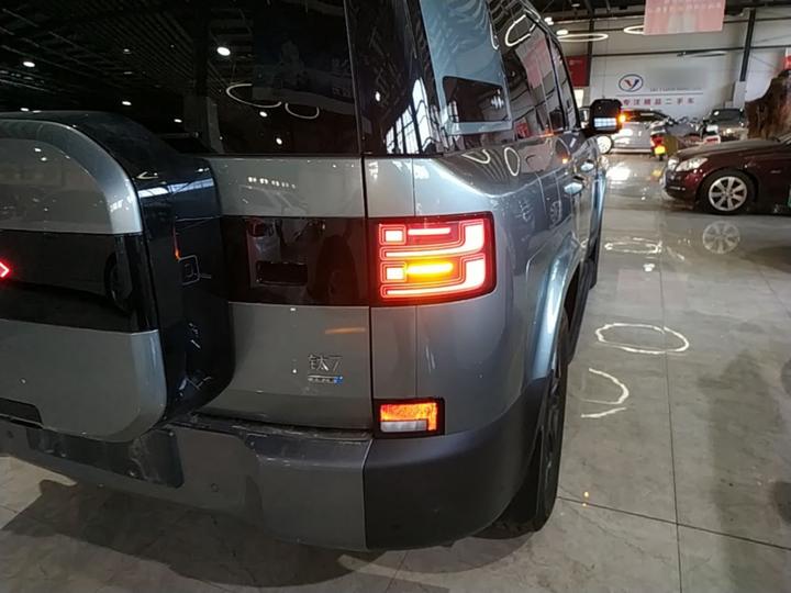 Fang Cheng Bao 7 2025 190KM AWD Max photo 7