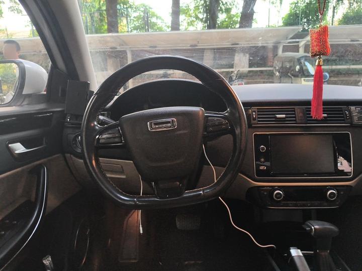 3 2014 Sedan 1.6T AT photo 3