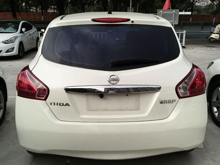 Tiida 2014 1.6L CVT Smart photo 3