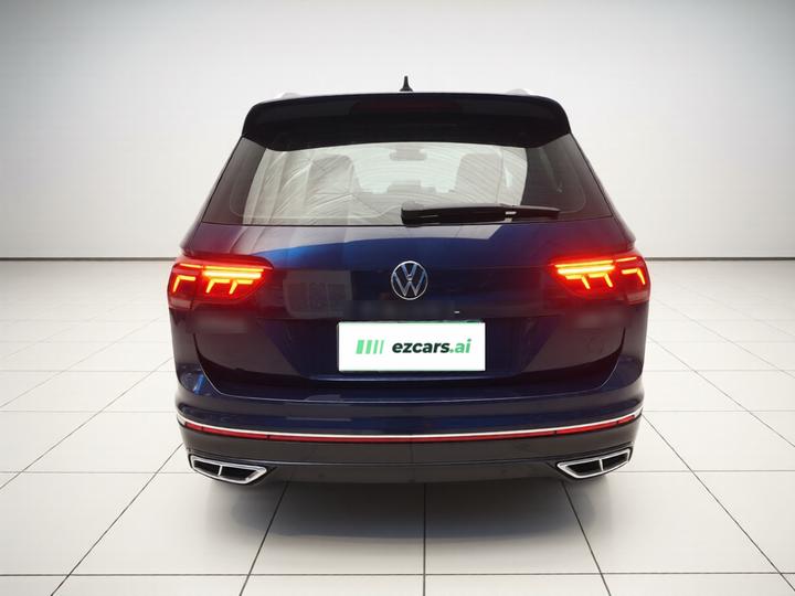 Tiguan L 2022 330TSI AT RWD R-Line photo 3
