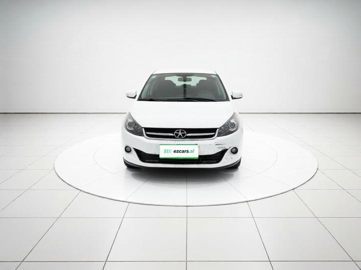 JAC Refine M2 2013 1.5L MT Comfort 5-Seater photo 2