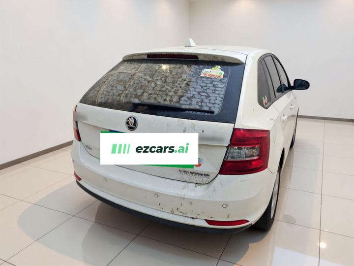 Rapid Spaceback 2018 1.6L MT Standard photo 6
