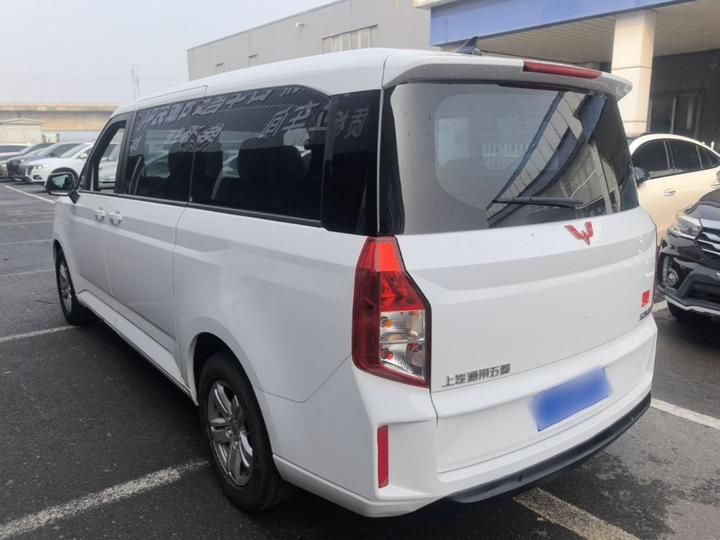 Wuling 2021 1.5T MT Luxury photo 4