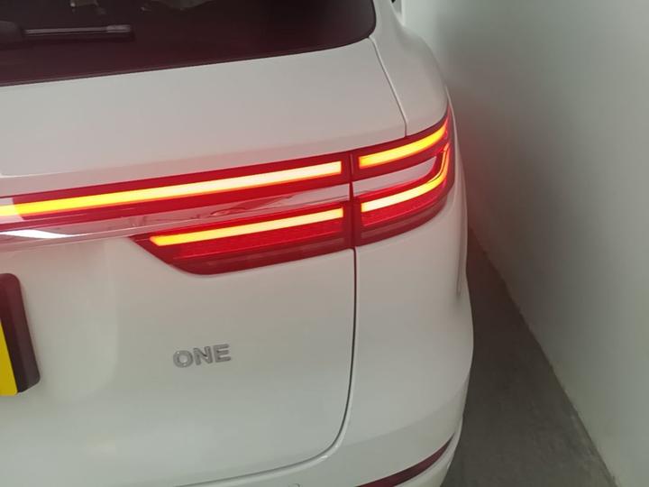 Li Auto ONE 2020 EREV 6-Seater photo 7