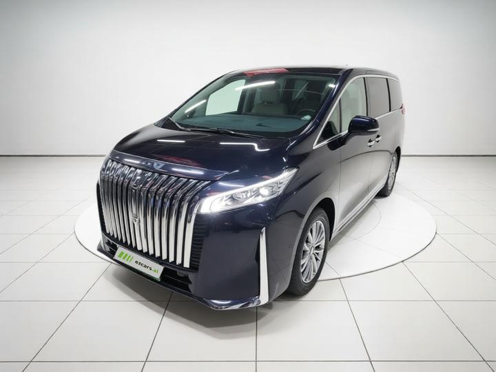 2023 AWD Flagship