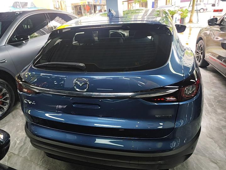 CX-4 2020 2.0L AT RWD photo 3