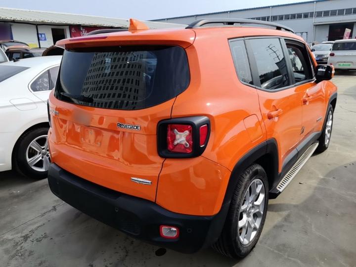 Renegade 2016 1.4T AT photo 4
