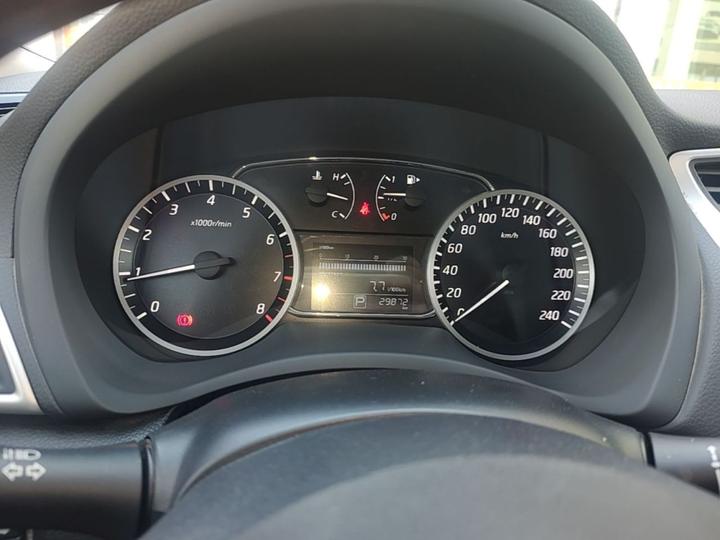 Sylphy 2018 1.6XV CVT Exclusive photo 7