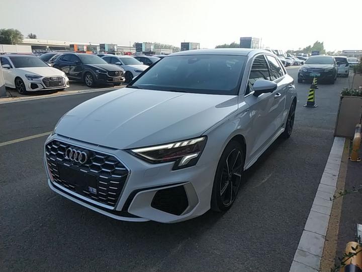 A3 2023 Facelift Sportback 35 TFSI Fashion Sport