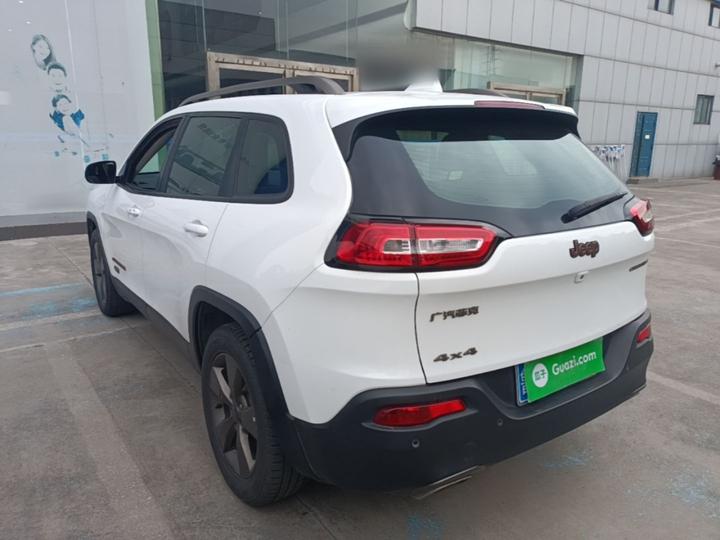 Cherokee 2016 2.4L 75 Tribute photo 4