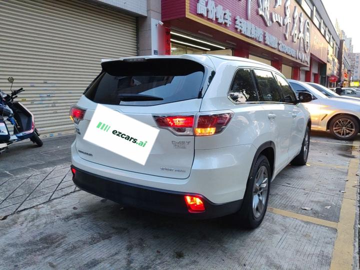 Highlander 2015 2.0T AWD Luxury 7-Seater photo 4