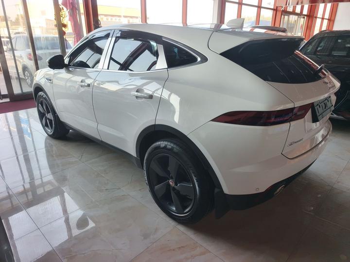 E-PACE 2018 P250 SE China V photo 3