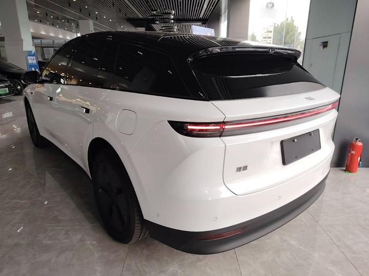 Li Auto i6 2025 RWD Standard photo 4