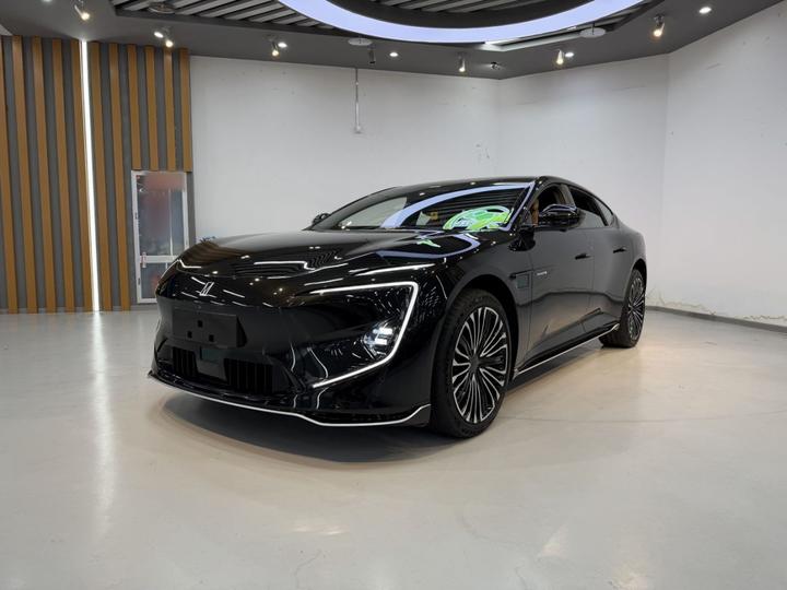 12 2025 Ultra EV AWD