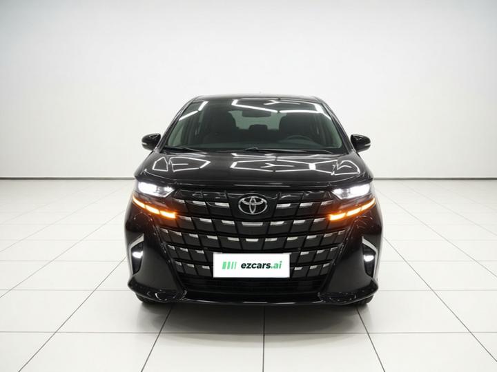 2024 Crown Hybrid 2.5L Supreme Executive photo 2