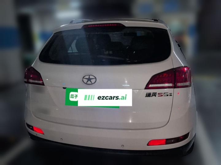 JAC Refine S5 2015 1.5T MT Luxury Sport photo 5