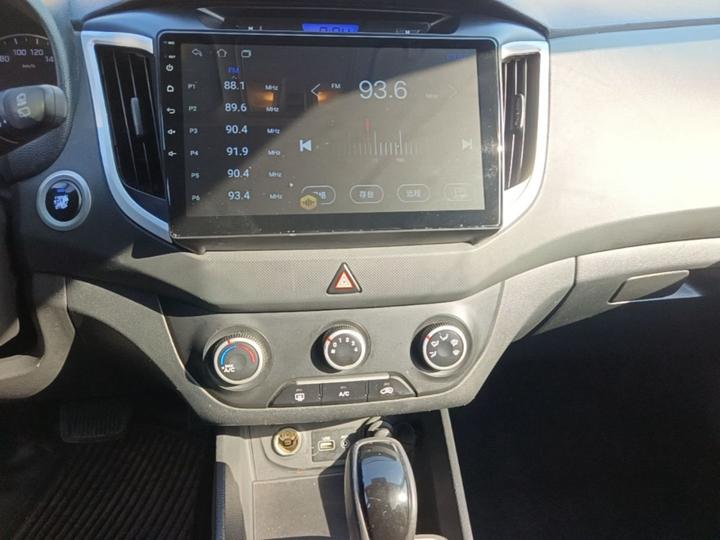 ix25 2015 1.6L AT RWD Smart GLS photo 8