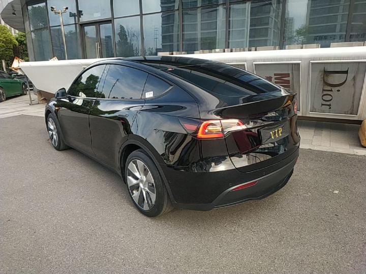 Model Y 2021 Standard Range RWD photo 4