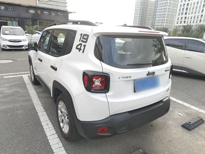 Renegade 2016 1.4T AT photo 4