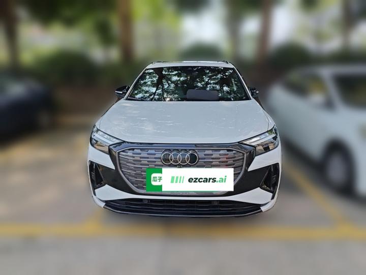 Q4 e-tron 2024 50 e-tron quattro photo 2