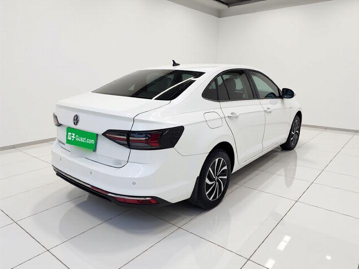 Lavida 2023 1.5L AT photo 6