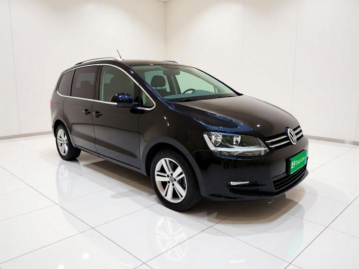2018 380TSI 7-Seater photo 3