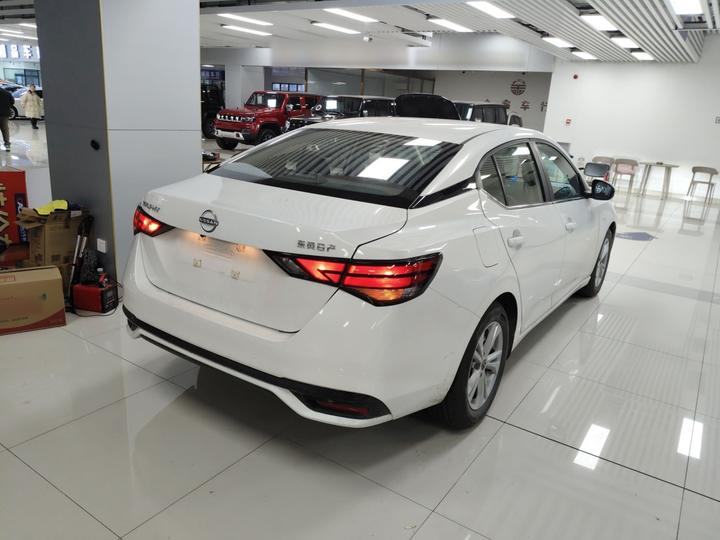 Sylphy 2025 1.6L CVT photo 4