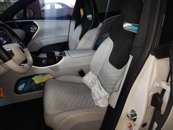 11 2022 Long Range 5-Seater photo 7