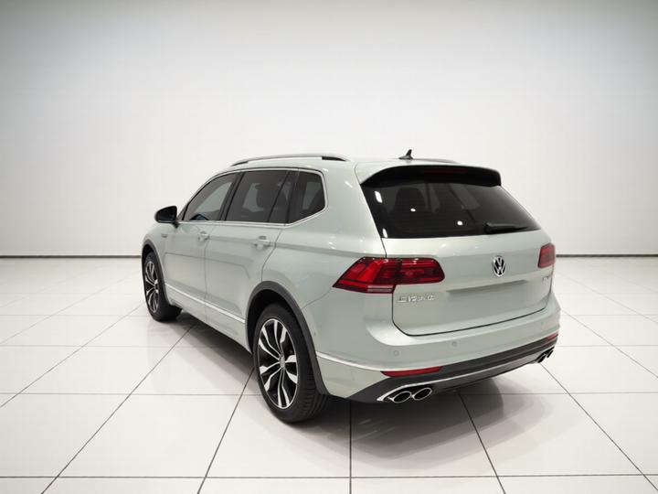 Tiguan L 2019 Facelift 330TSI AT RWD R-Line Flagship China VI photo 4