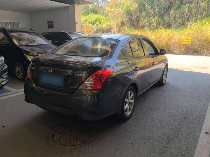 2015 1.5XE CVT Comfort photo 6