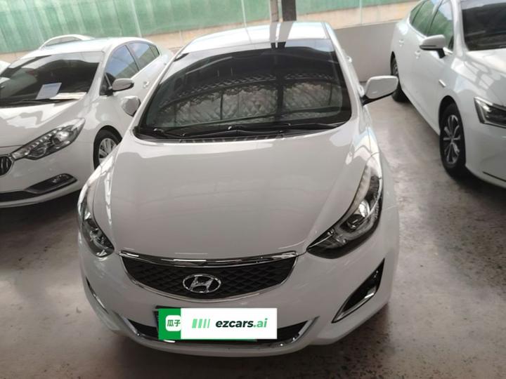 Elantra 2016 1.6L AT Smart photo 2