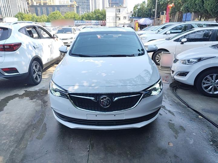 Excelle 2021 Facelift Classic 1.5L AT Elite photo 2