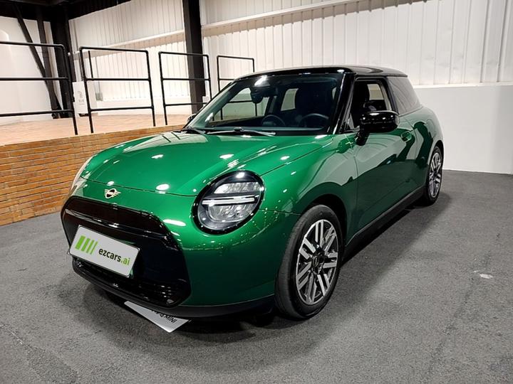 MINI COOPER 2024 456km COOPER E Classic