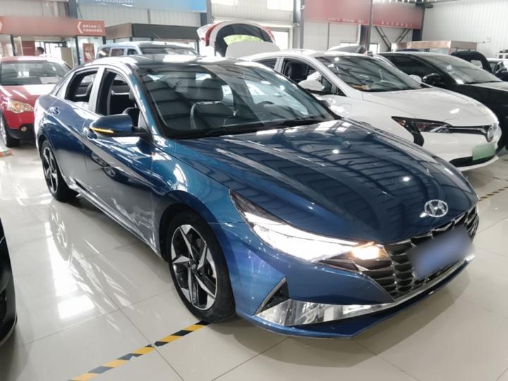 Elantra 2022 1.5L CVT LUX Premium photo 3