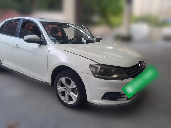 Bora 2015 1.6L AT Comfort photo 3