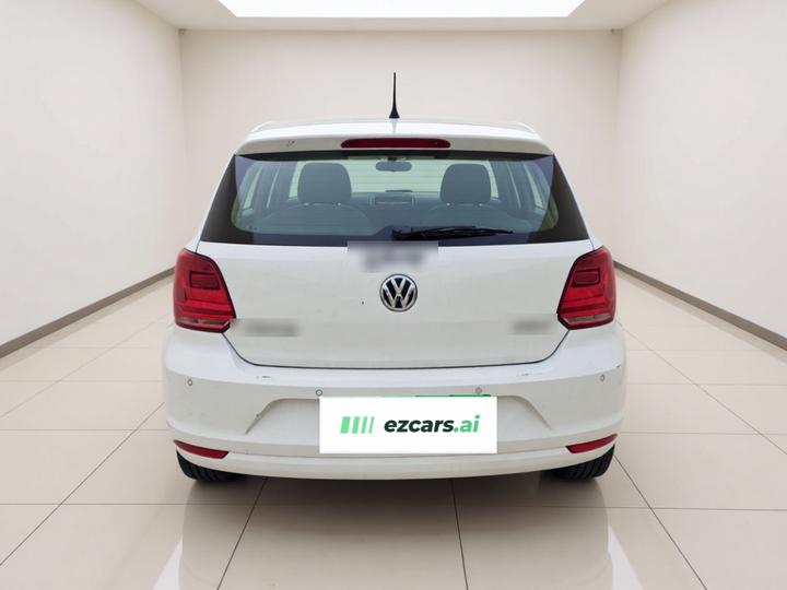 Polo 2014 1.6L AT Comfort photo 5