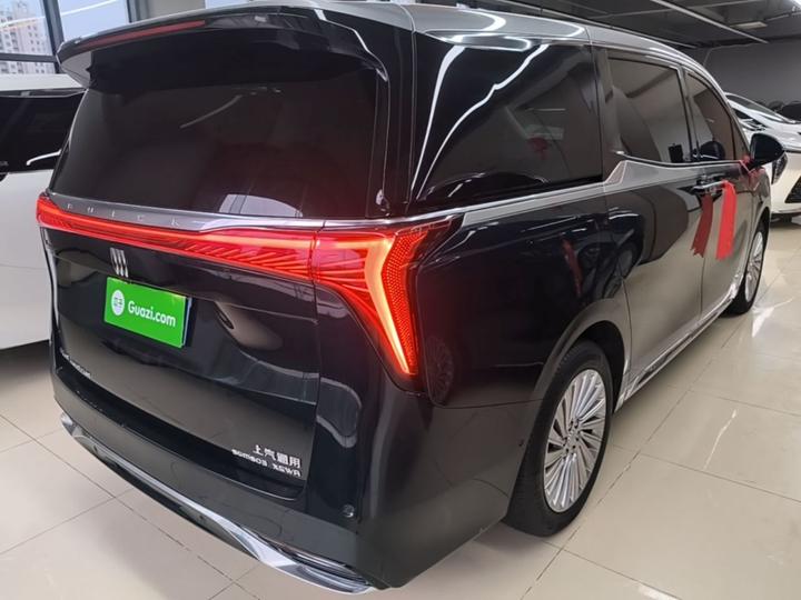 2023 2.0T 4-Seater photo 6